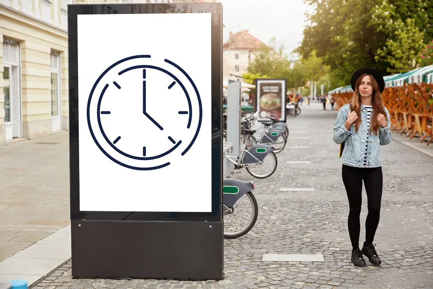 hourly DOOH performance